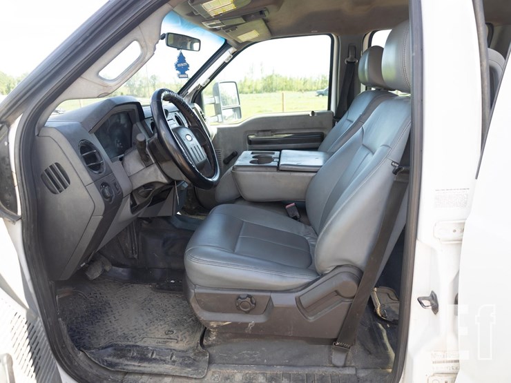 2012-ford-f550-image-11