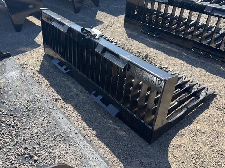 #1022-•-70"-skid-steer-skeleton-bucket-image-3