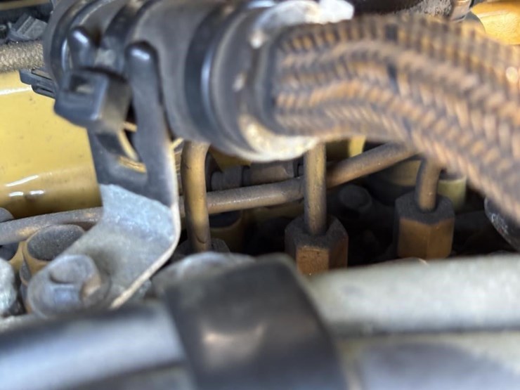 2015-caterpillar-305.5e2-cr-image-54