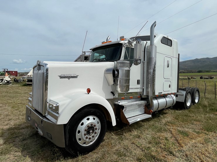 2000-kenworth-w900l-image-6