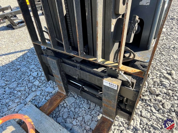 byd-ecb27c-electric-counterbalanced-forklift-image-17