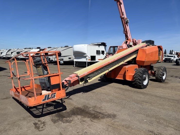 2013-jlg-600s-image-1