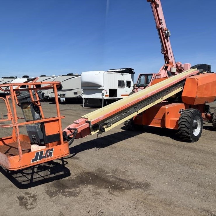 2013 JLG 600S
