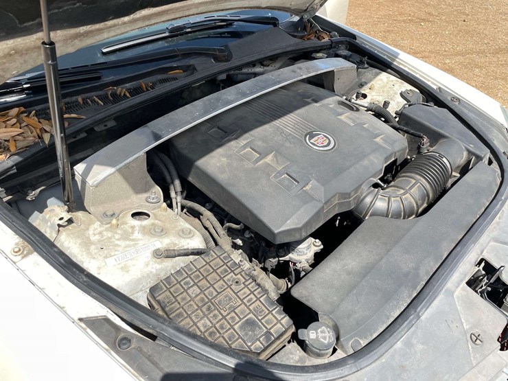 2011-cadillac-cts-4-door-sedan-(182,813-miles)-image-8