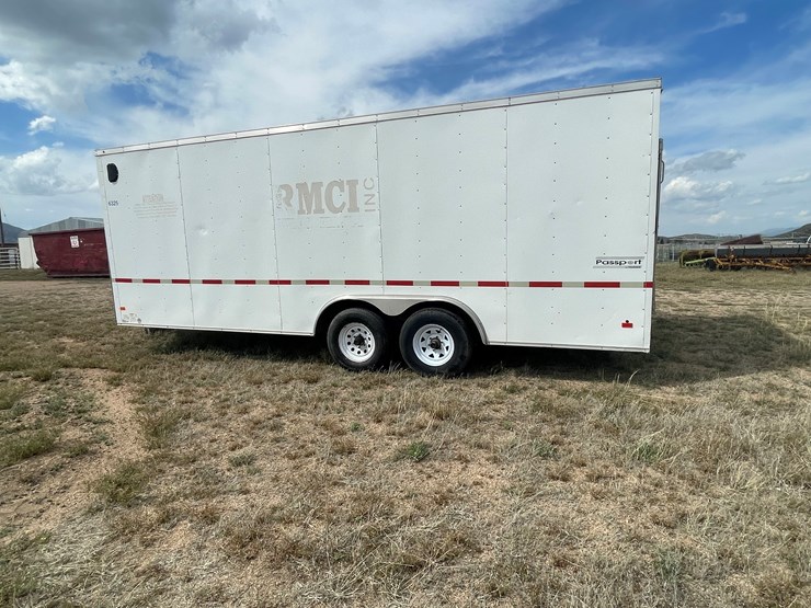 #4013-•-haulmark-enclosed-trailer-(az-title)-image-3
