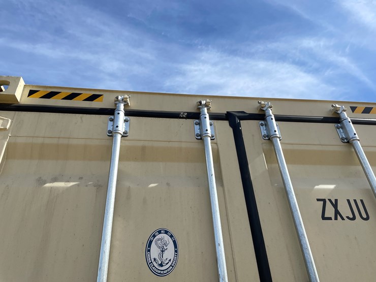 #114-•-40'-high-cube-multi-door-shipping-container-image-10