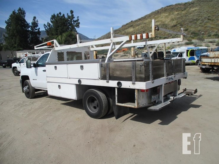 2017-chevrolet-3500hd-image-4