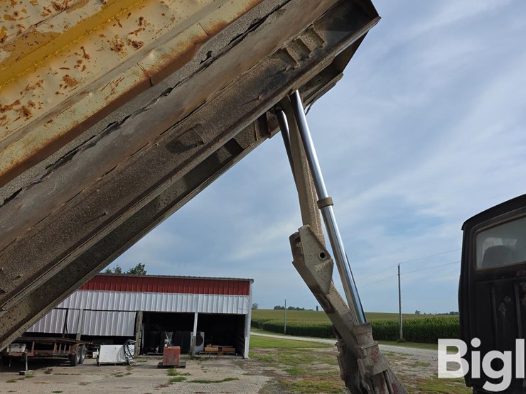 1986-ford-lnt8000-image-13