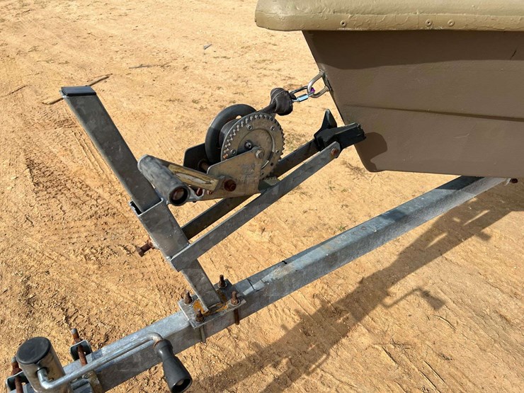 14'-fiberglass-jon-boat-w/honda-25hp-4-stroke-outboard-motor-&-trailer-image-22