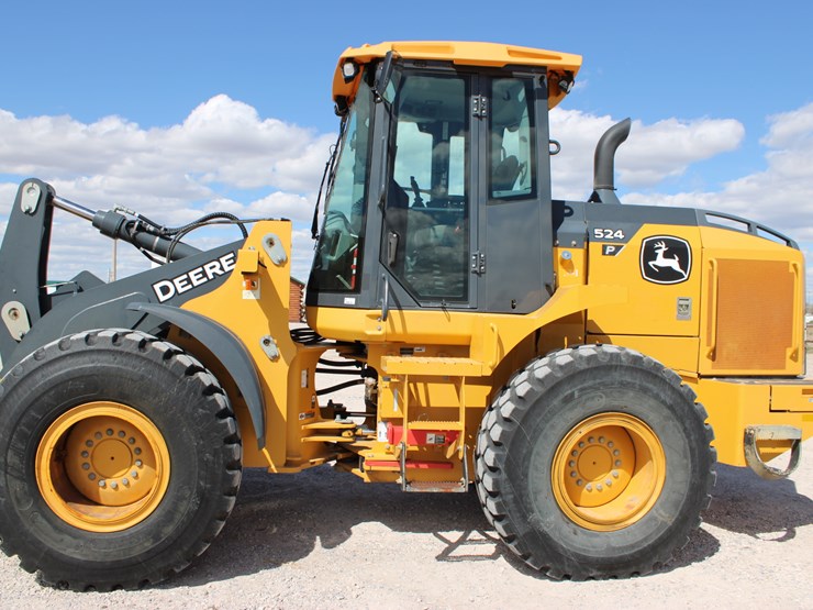 2021-deere-524p-image-23