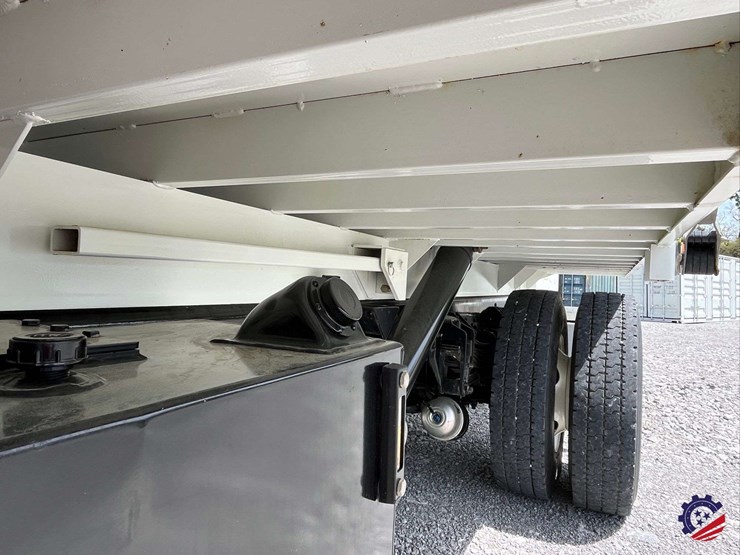 2025-kenworth-t380-image-44