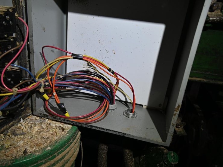 #156-•-roll-case-image-8