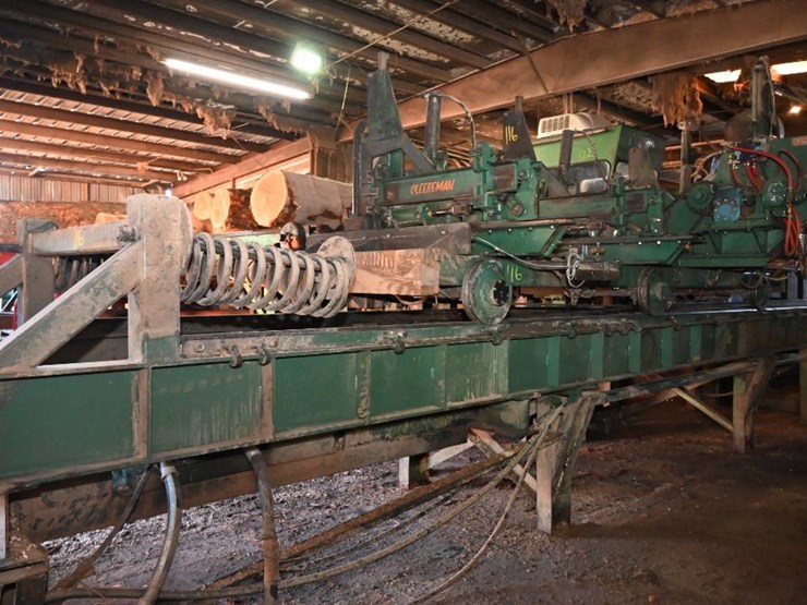 #116-•-cleereman-38-3hb-carriage-and-track-image-2