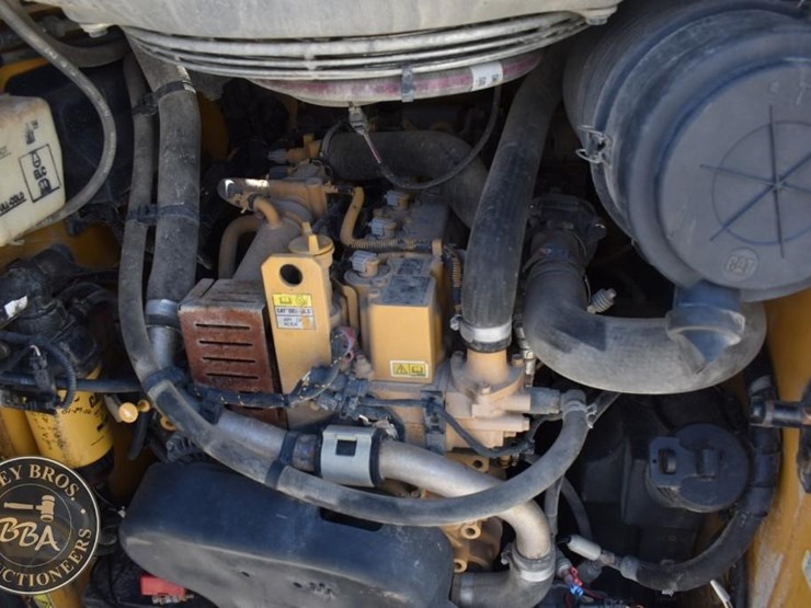 2020-caterpillar-289d3-image-26