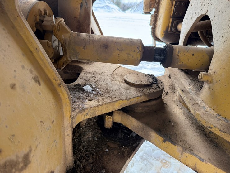 caterpillar-980g-image-29