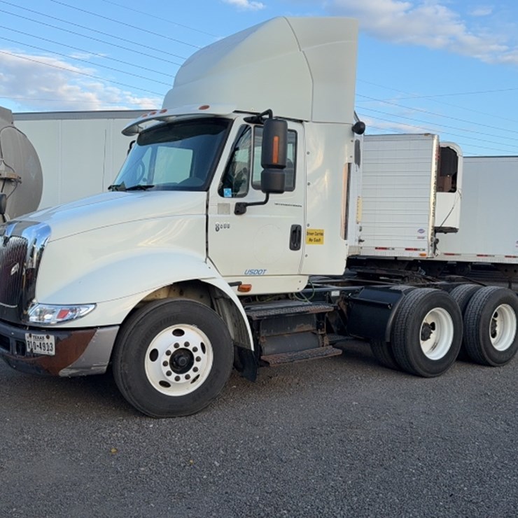 2007 INTERNATIONAL 8600