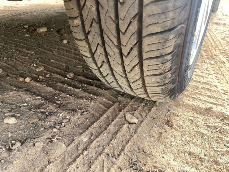 2019-nissan-versa-sv-4-door-sedan-(114,431-miles)-image-21