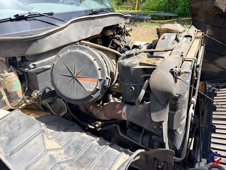 2007-international-7400-image-34