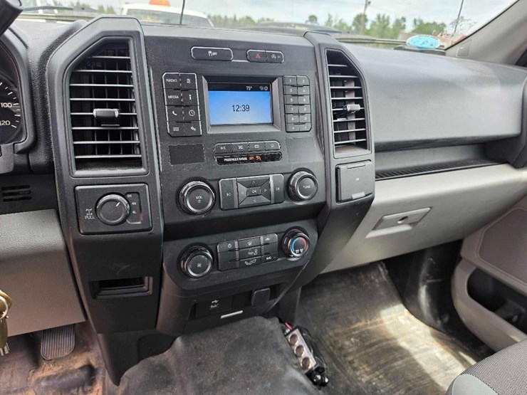 2018-ford-f150-xl-image-10