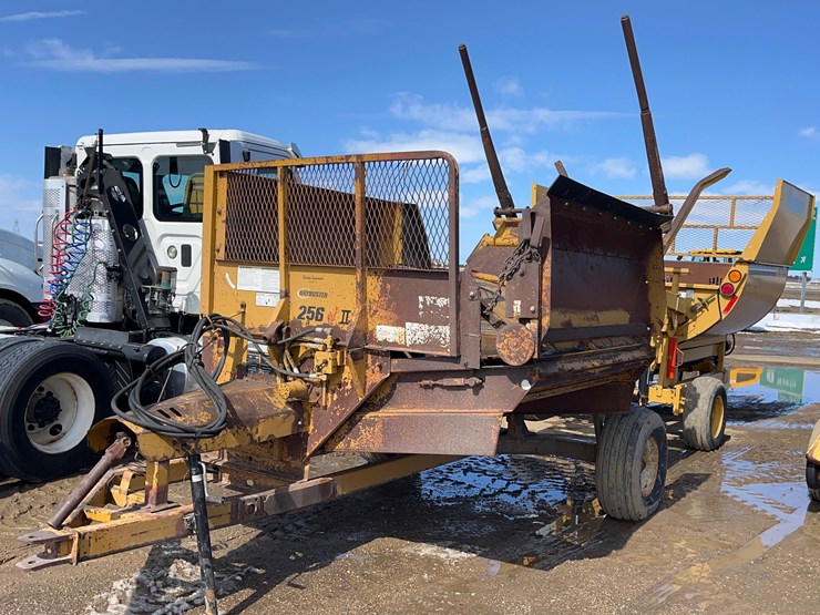 haybuster-256-plus-ii-image-1