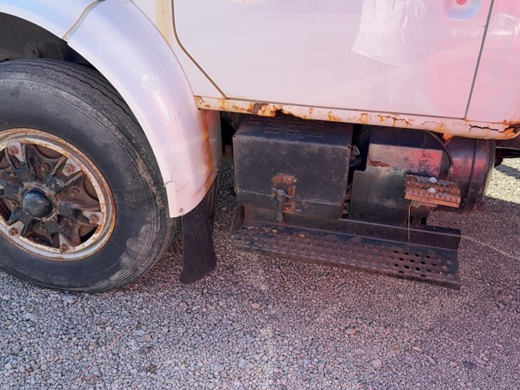 1998-international-4900-image-13