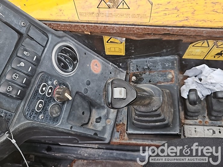 2018-jcb-510-56-image-26