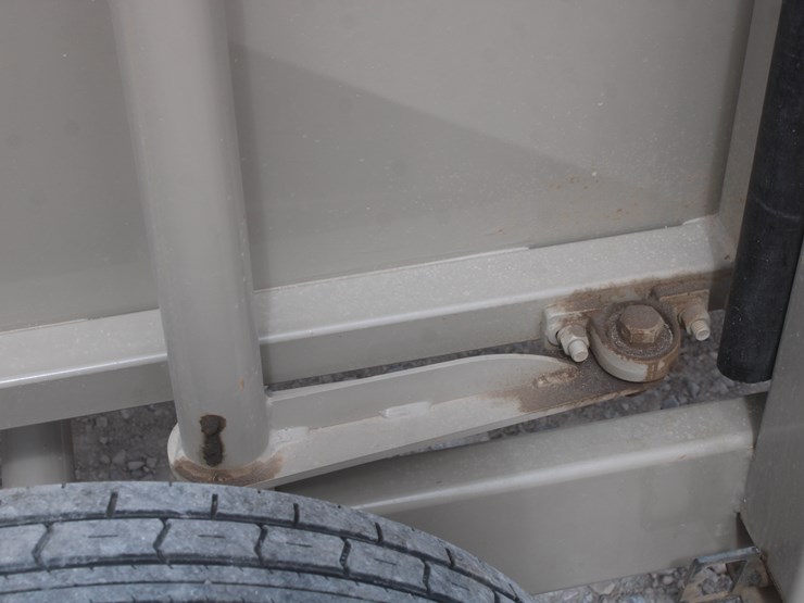 #1083-•-new-circle-t-portable-complete-cattle-processing-system-image-42