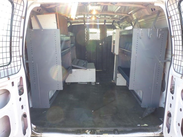 2008-ford-cargo-image-8