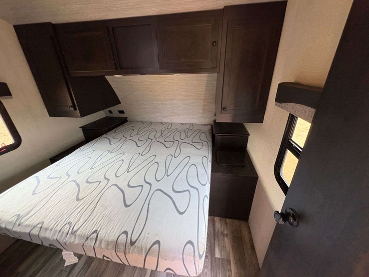 2022-open-range-by-highland-ridge-travel-trailer-image-22