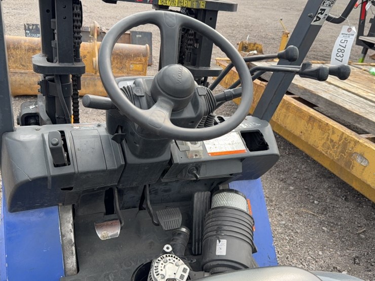 toyota-7fgcu20-image-6