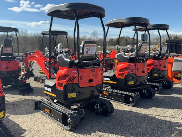 #1098-•-2025-tpm-18hs-mini-excavator-image-17