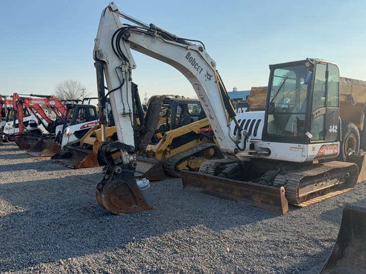 bobcat-442-image-1