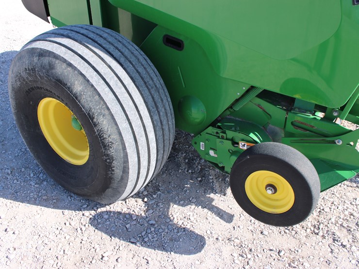 2022-john-deere-560r-image-51