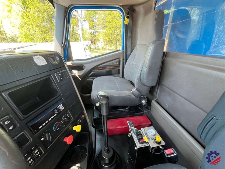 2018-international-hx620-image-74