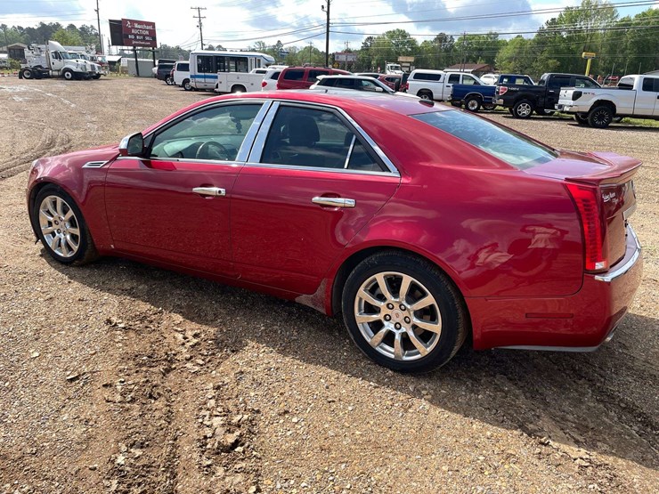 2008-cadillac-cts-4-door-sedan-(240,710-miles)-image-2