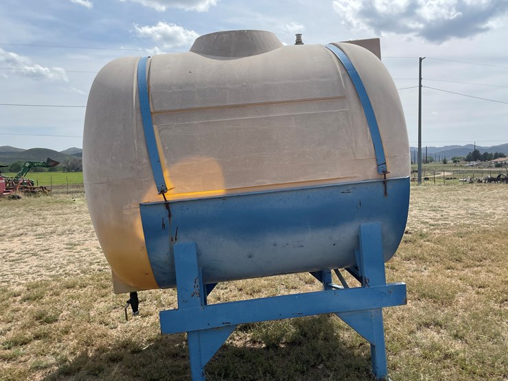 #4075-•-tank-on-stand-image-1