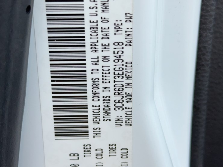 2014-dodge-1500-image-14