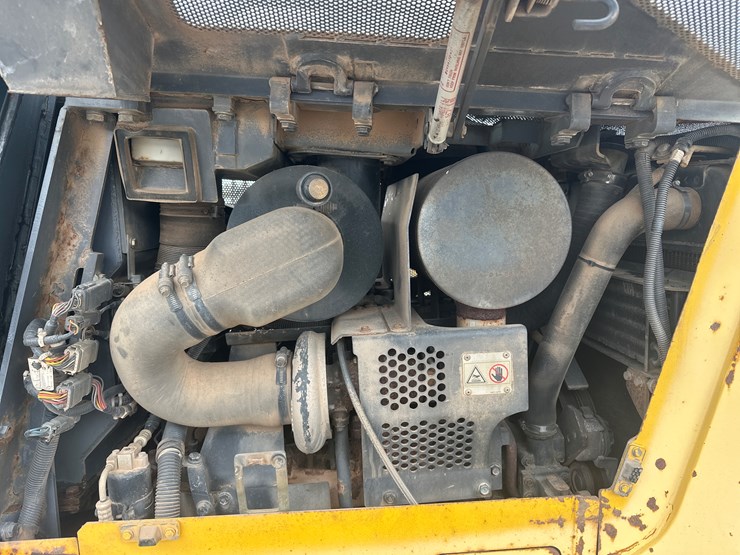 komatsu-d41p-6-image-25