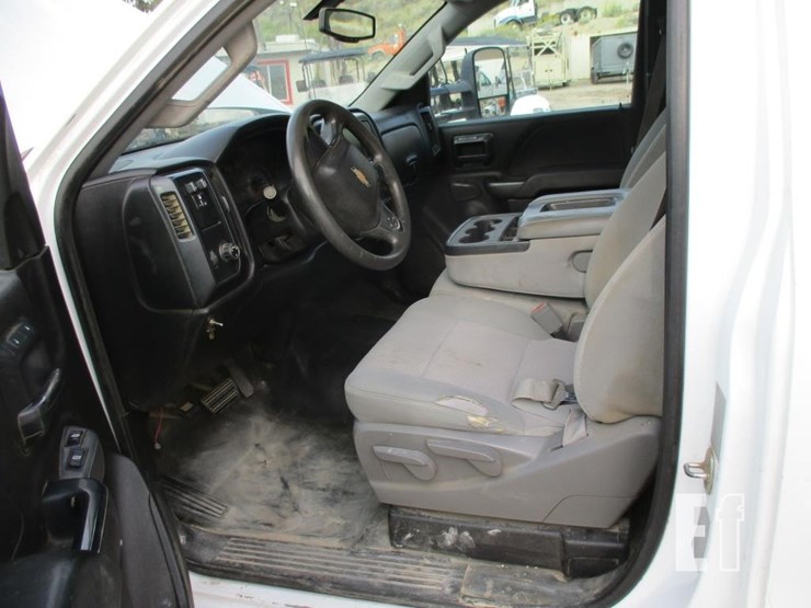 2016-chevrolet-3500hd-image-7