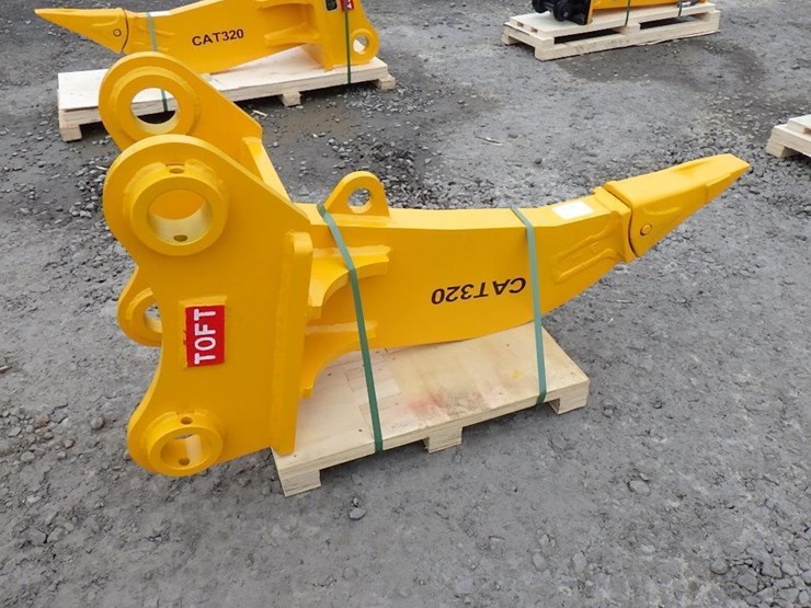 caterpillar-320-image-4