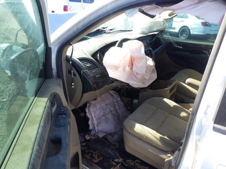 2015-dodge-grand-caravan-image-6