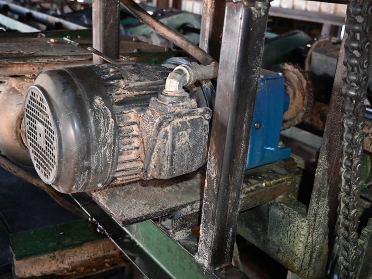 #167-•-roll-case-image-16