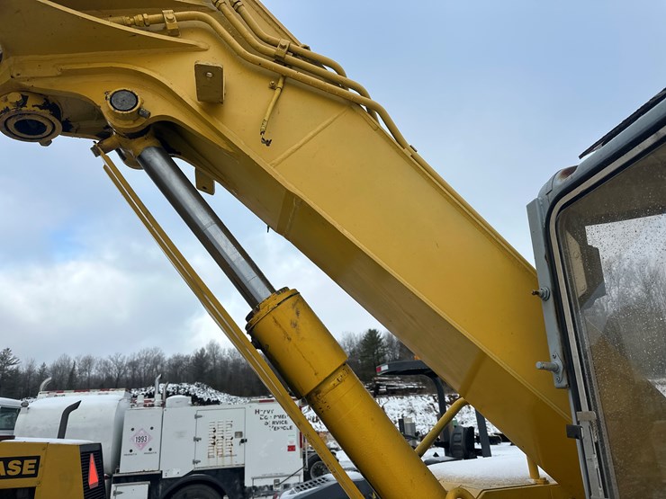 caterpillar-307-image-22