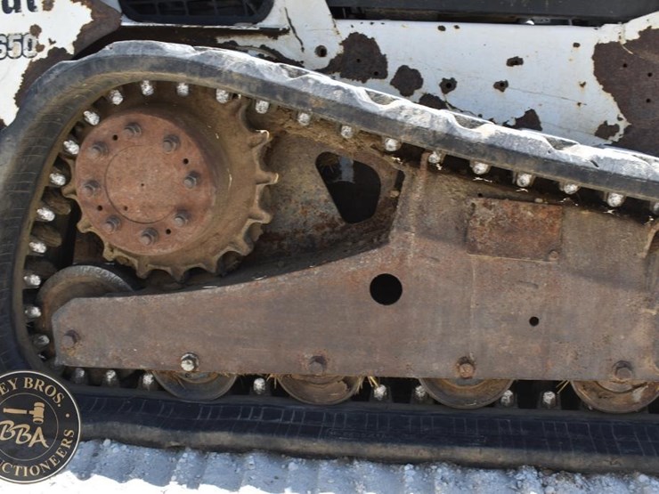 2013-bobcat-t650-image-33