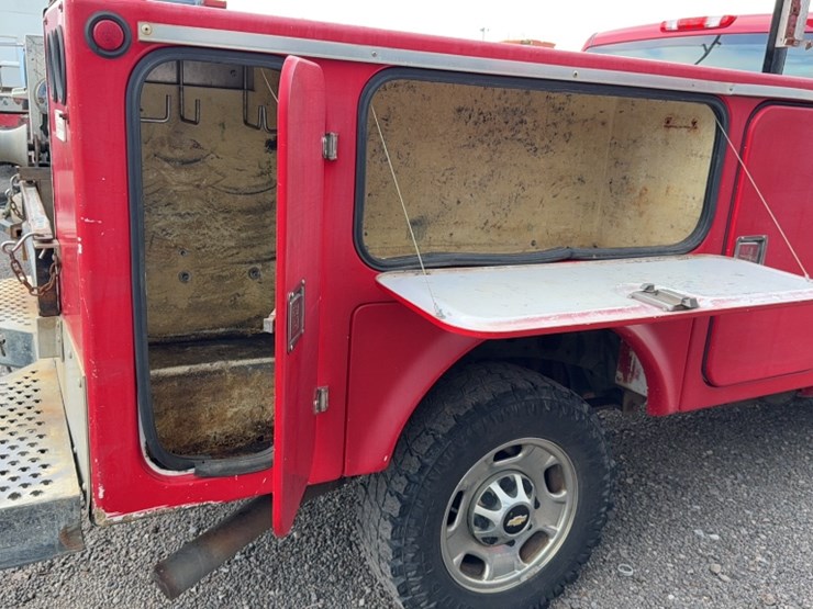 2011-chevrolet-2500-image-8