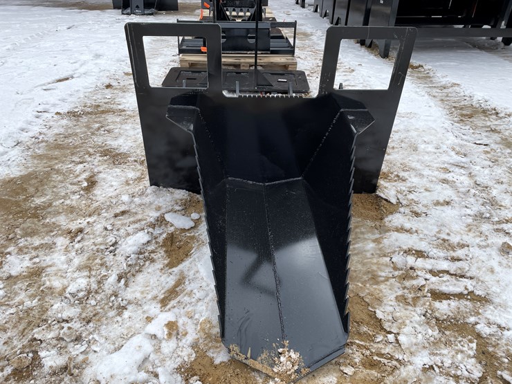 #2014-•-skid-steer-mount-tree-spade-bucket-image-2