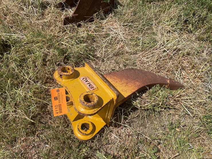 caterpillar-303-image-2