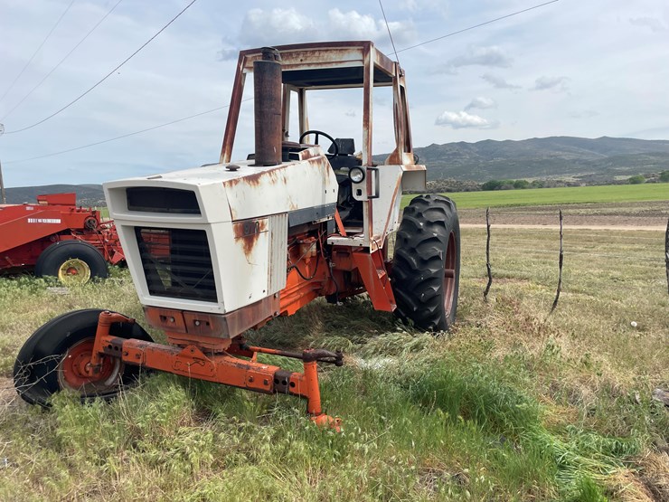 #4025-•-case-970-tractor-image-1