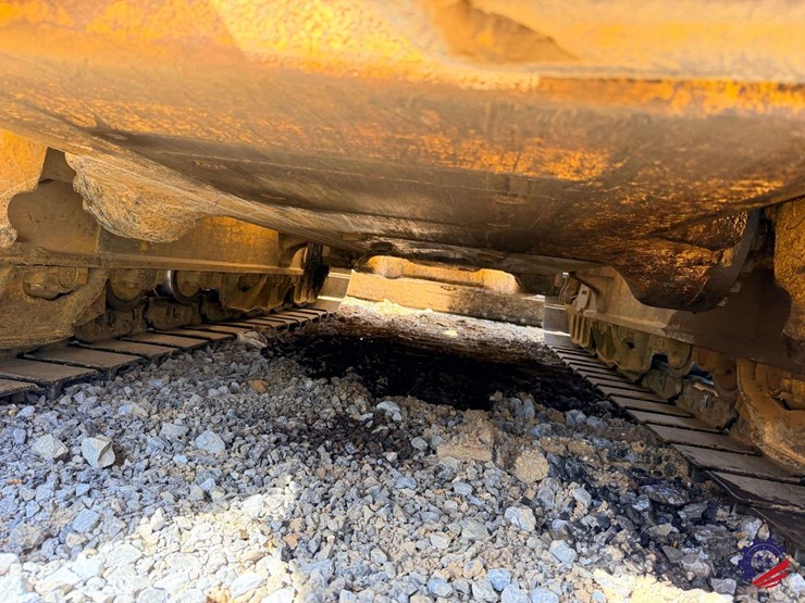 2018-komatsu-d51exi-24-image-15