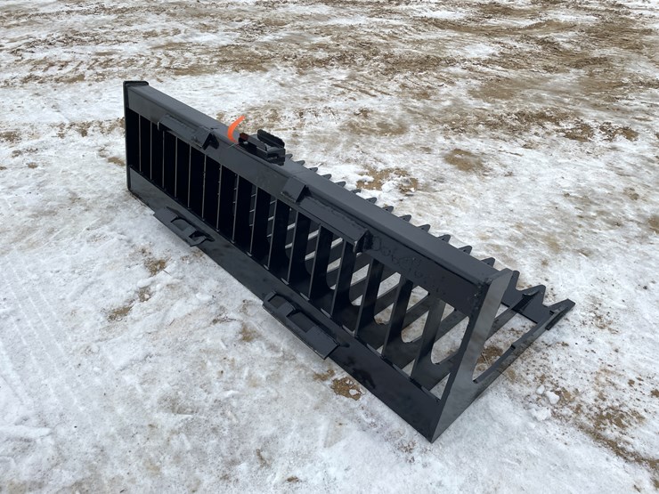 #2047-•-skid-steer-mount-skeleton-bucket-image-5